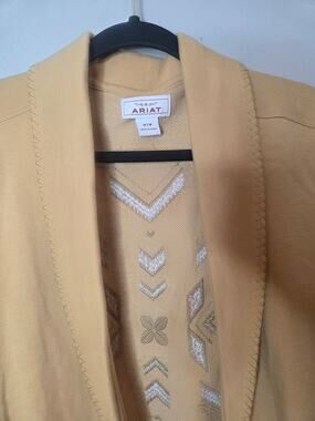 Ariat Southwestern Women’s Medium Mustard Yellow Embroidered Open Cardigan